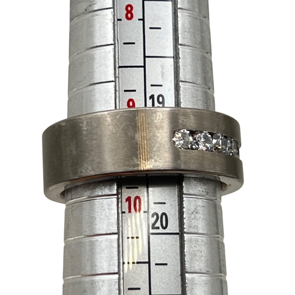 Mens Titanium Ring Size 9.5 Cubic Zirconia Channel Set Wedding Band Anniversary - Picture 5 of 8